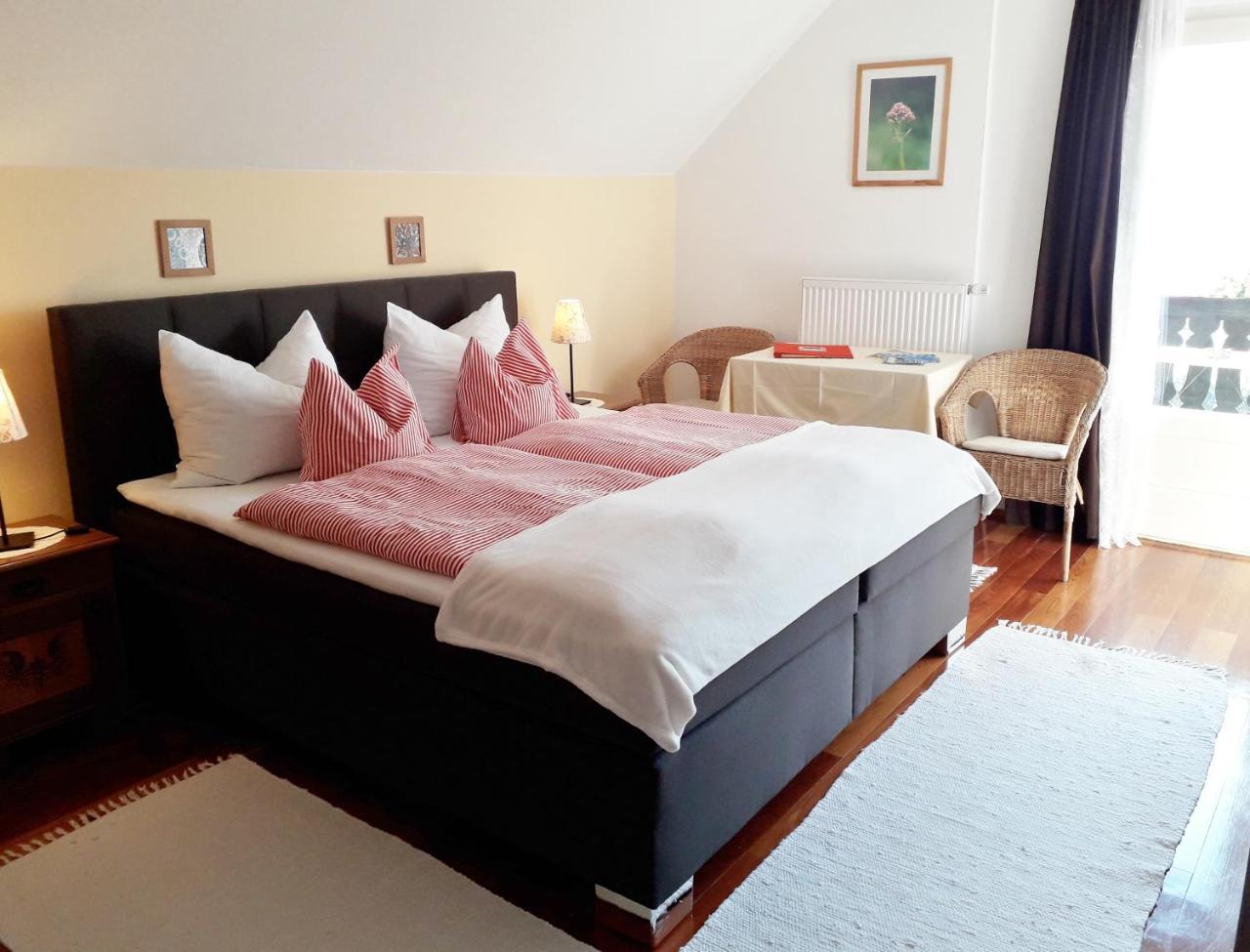 Bergbauernhof Stauder - Hirschbergalpakas Villa Lendorf Eksteriør billede